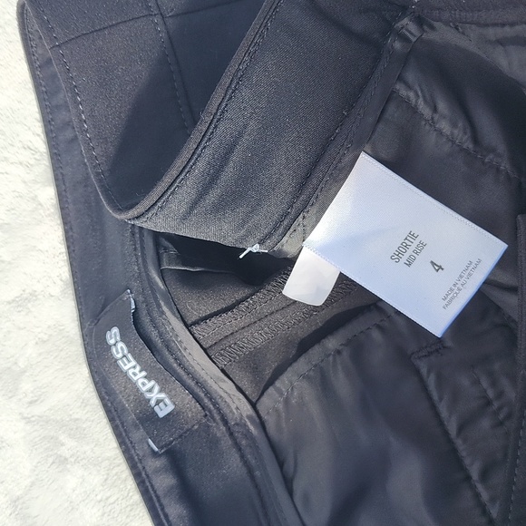 Express shorts - Picture 2 of 3